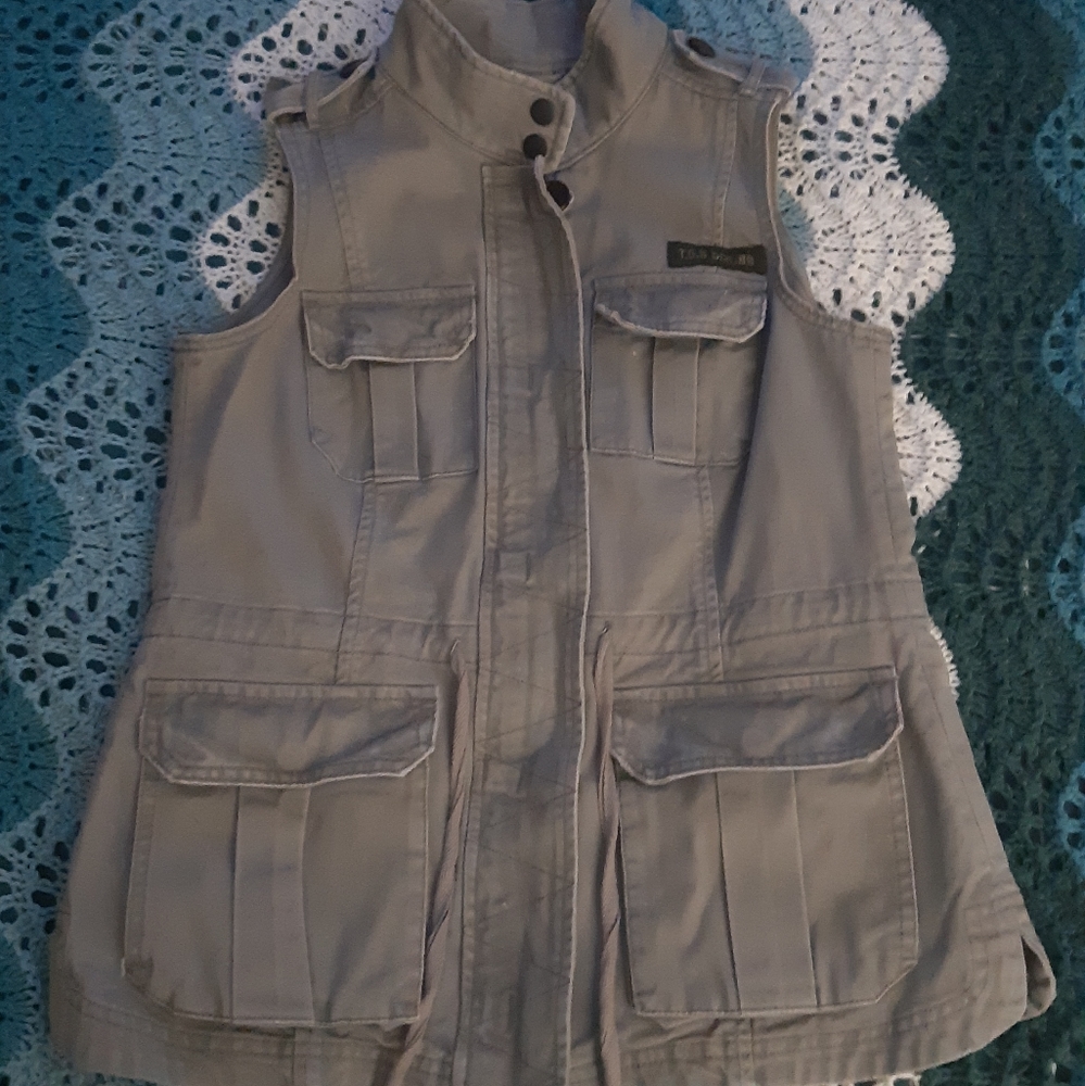 Triple five soul vest size x-small